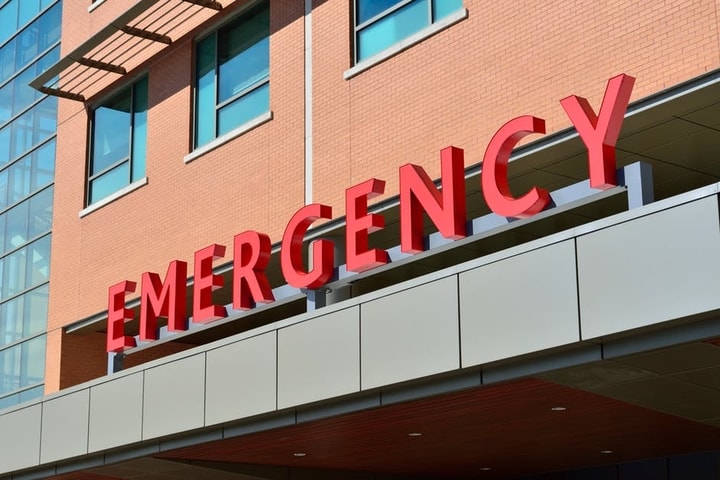 8 Easy Ways to Handle an Emergency Situation