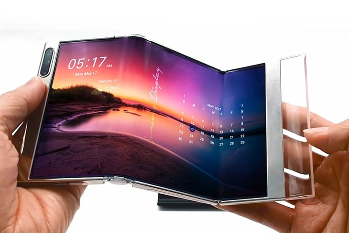 Here’s Why Foldable Phones Are The Future Of Smartphones